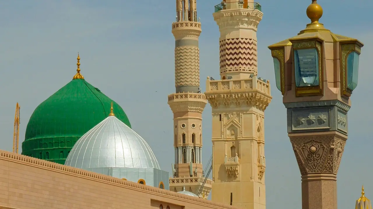 The Green Dome and minarets of Masjid an-Nabawi in Madinah